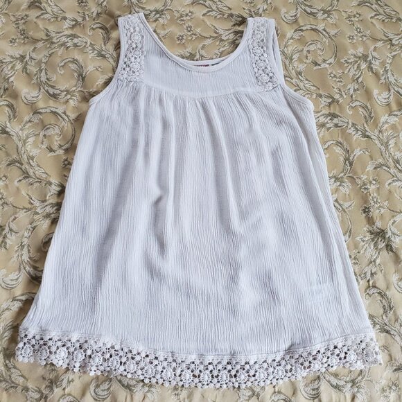 Mossimo Supply Co Tan Sleeveless Blouse. Size S - Picture 8 of 8